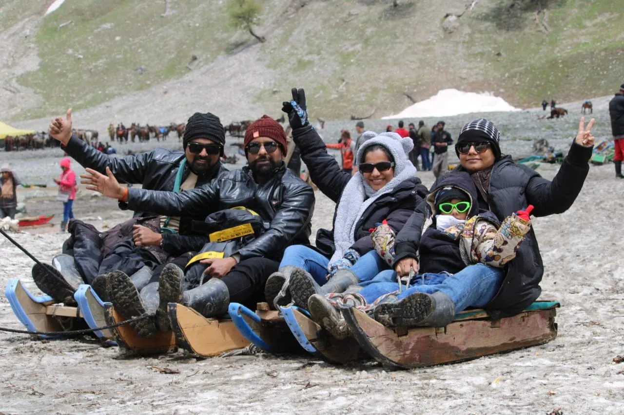 Kashmir Family Tour Package.